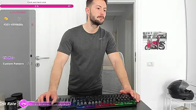 ZackFraser online show from June 4, 8:42 am