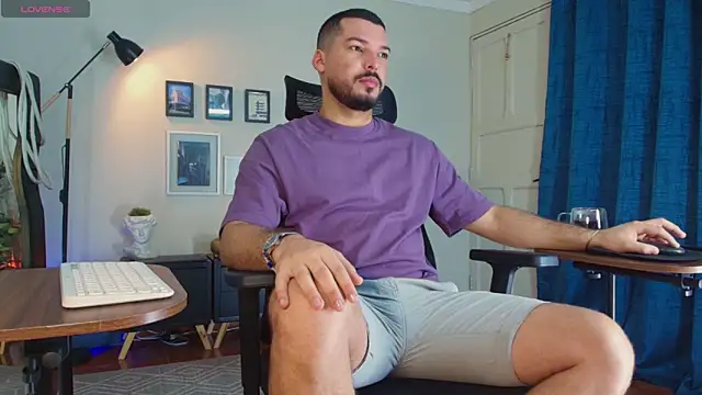 HenryBenso online show from April 15, 10:48 am