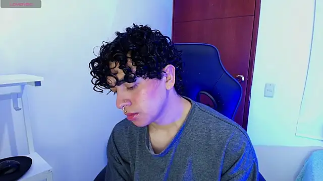 Snapshot of _nickconnor01 chatting on March 22, 5:31 pm nickconnor01 online show from March 22, 5:31 pm