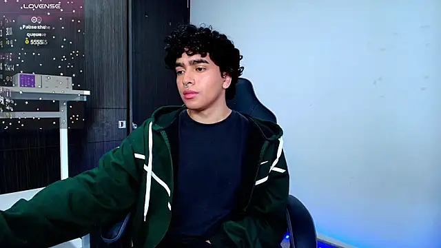 Snapshot of _nickconnor01 chatting on January 25, 9:14 pm nickconnor01 online show from January 25, 9:14 pm