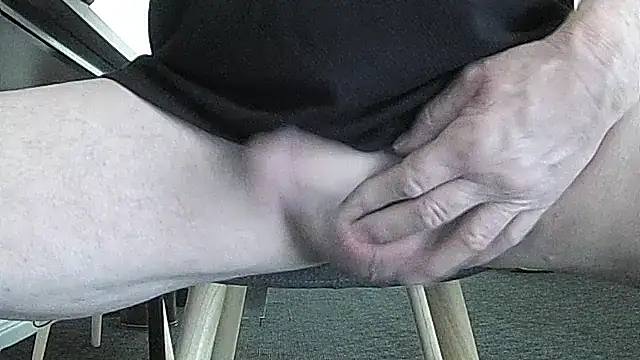 Nice8inchaussie online show from November 26, 10:46 pm