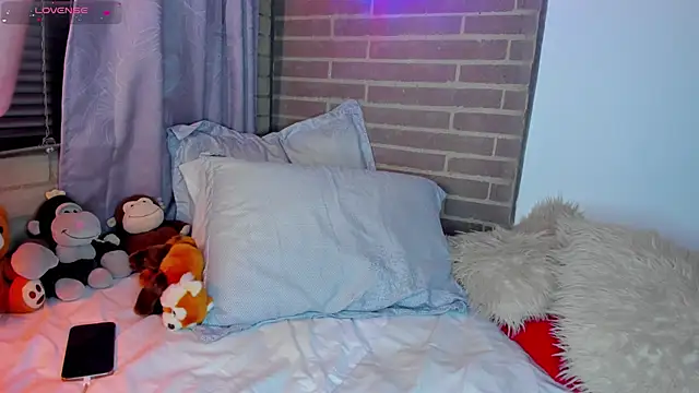 liam oficial02 online show from April 2, 2:53 am