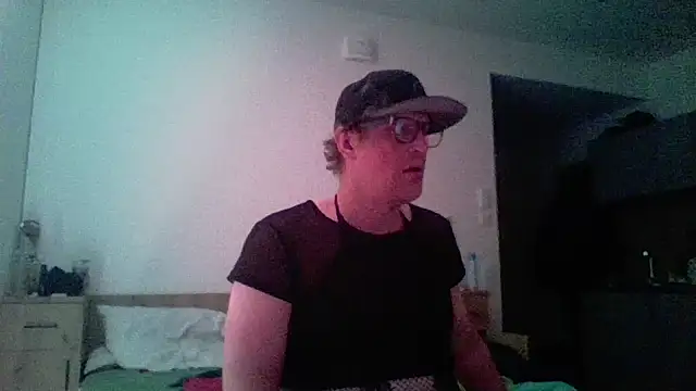 Bigthroaterboy online show from April 20, 11:40 pm