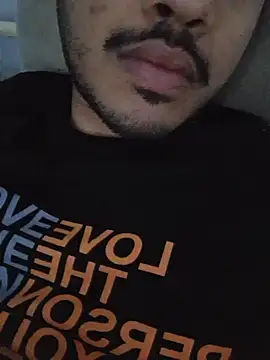 alesssterling online show from April 26, 3:53 pm