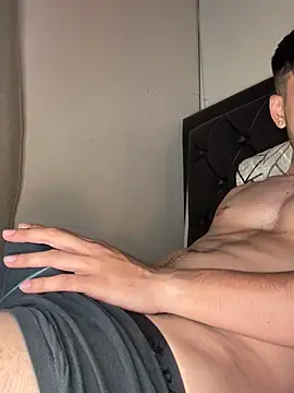 Snapshot of tom_thick chatting on September 23, 11:42 am tom thick online show from September 23, 11:42 am