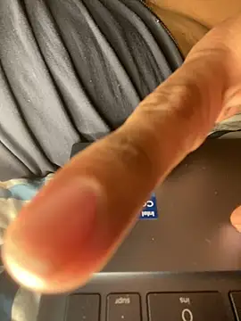 Snapshot of tom_thick chatting on January 11, 4:03 pm tom thick online show from January 11, 4:03 pm