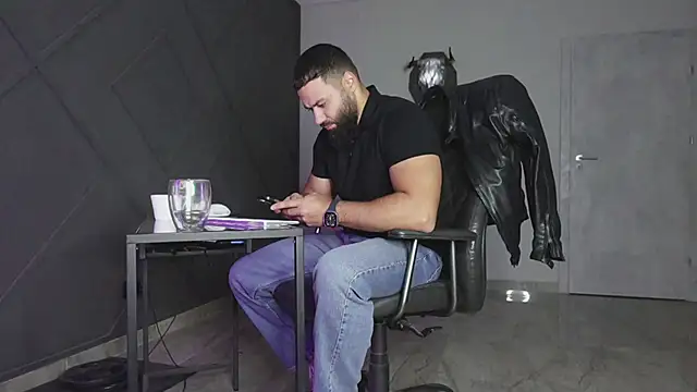 mattmasterss online show from November 6, 3:31 am