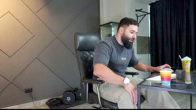 mattmasterss online show from January 21, 7:17 am