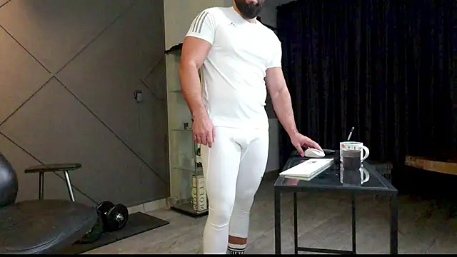 mattmasterss online show from January 18, 4:19 am