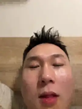 Eric246 online show from April 13, 4:51 pm