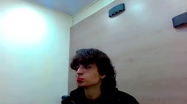Snapshot of Sr_BonnyEthan chatting on January 7, 1:21 pm Sr BonnyEthan online show from January 7, 1:21 pm