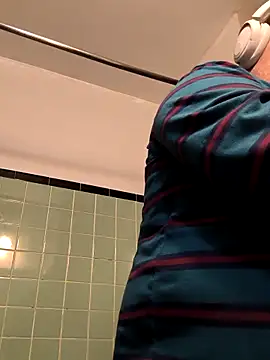 jrsexy83 online show from February 11, 7:35 am