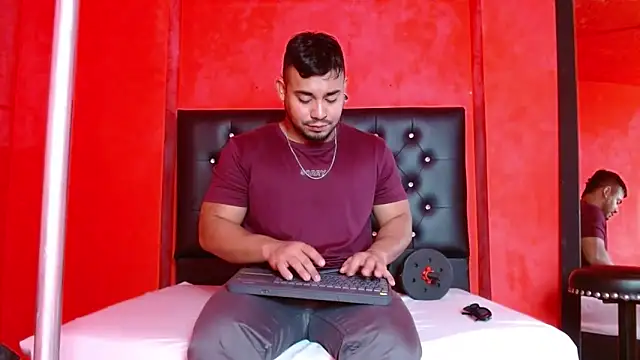 BrianMalonee online show from February 20, 2:13 pm