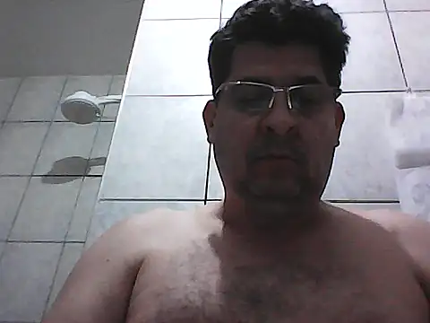 karatecobrakay2012 online show from August 4, 10:54 am