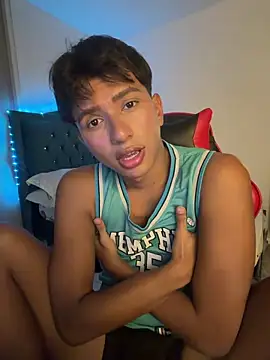 Leonarrrd 01 online show from February 25, 11:50 pm