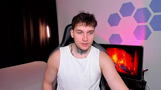 Chris Tyson online show from December 21, 12:46 pm