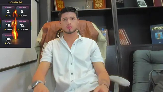 EdwardRoss  online show from February 26, 8:31 pm