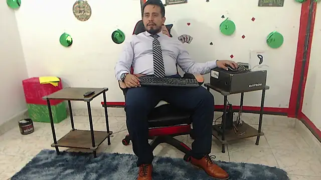 KalethBigDick online show from April 20, 5:43 am