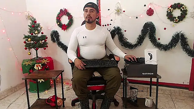 KalethBigDick online show from December 3, 7:53 pm