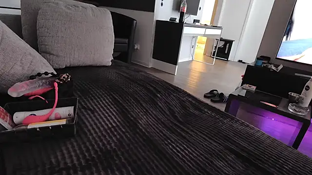 Hot ToyBoy6974 online show from March 14, 6:53 am