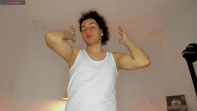 Curlblue online show from December 18, 11:06 am