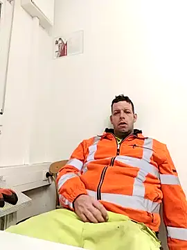 Knuffelstaaf123 online show from January 6, 7:01 am