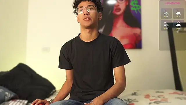 harrytwink18 online show from December 9, 1:15 pm