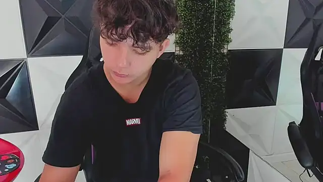Snapshot of Dani_cumboy chatting on September 30, 2:42 pm Dani cumboy online show from September 30, 2:42 pm