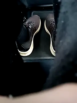 NudeYogaBoy online show from March 22, 9:02 am