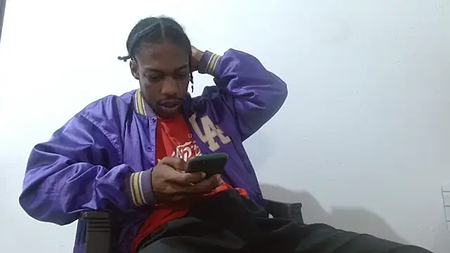 Larry-n-clouds online show from February 21, 12:39 pm