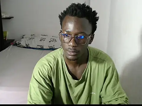  Lowmaypalacios online show from April 14, 9:03 pm