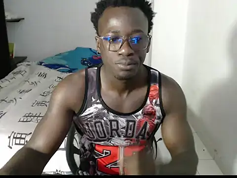  Lowmaypalacios online show from April 9, 2:45 pm