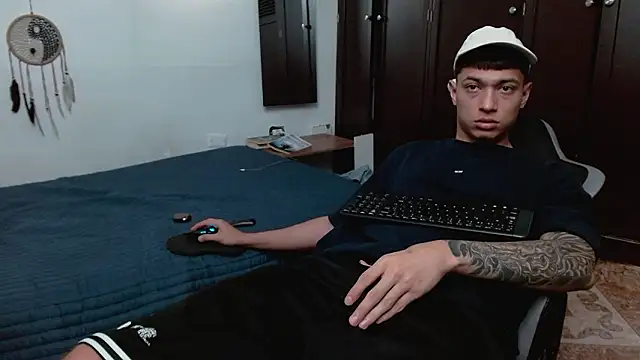 aaron blug online show from February 16, 9:02 pm