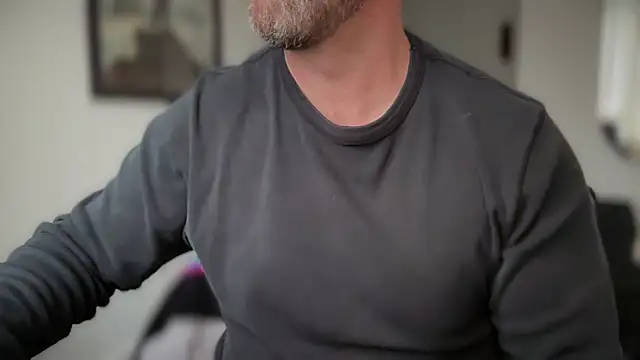 Mr Beef online show from November 3, 3:03 pm