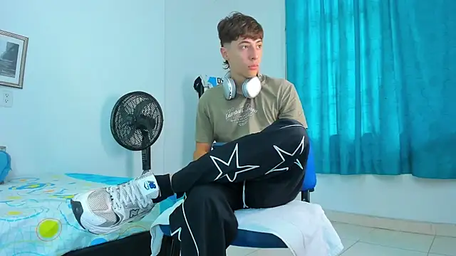 AlessandroDybala online show from March 12, 12:57 pm