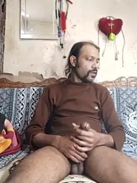 BadBoySmoker7070 online show from December 2, 4:37 am