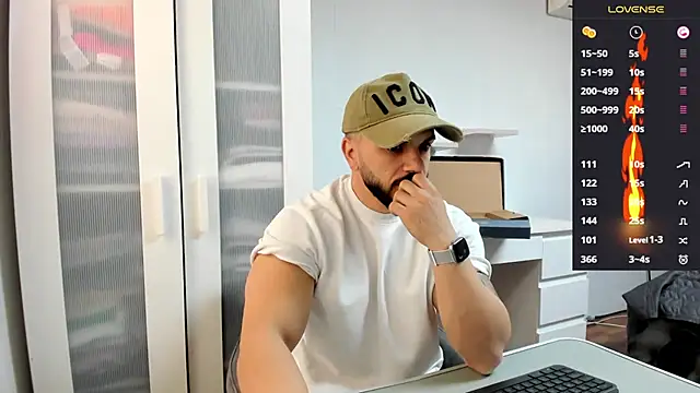 supermanboy94 online show from March 11, 6:31 am