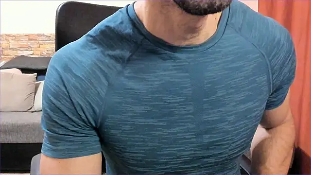 HotHunkTrainer online show from October 16, 7:27 am