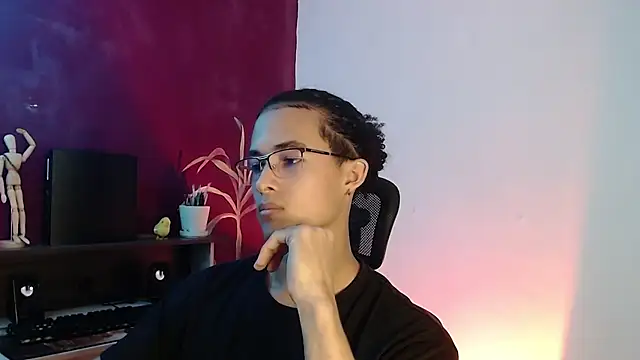 Snapshot of alejo_x3 chatting on March 23, 1:53 am alejo x3 online show from March 23, 1:53 am