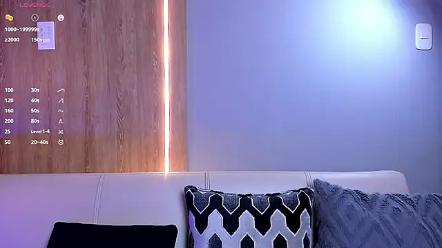 SymonPrince online show from October 26, 11:18 pm