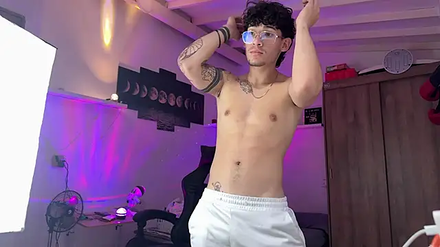 Kisan Smith online show from March 17, 5:10 am