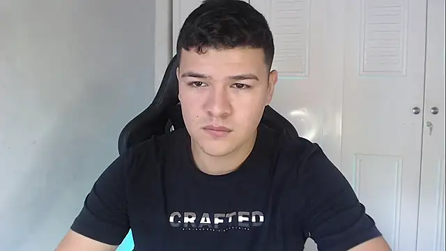 Plug Control online show from September 27, 3:54 pm