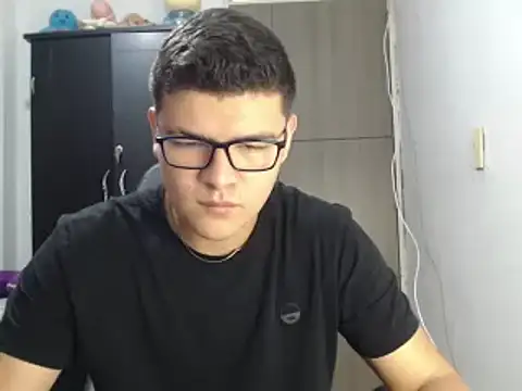 Plug Control online show from February 28, 2:31 pm