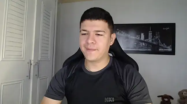 Plug Control online show from January 8, 1:20 pm