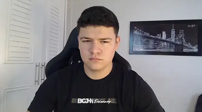 Plug Control online show from December 9, 7:46 pm