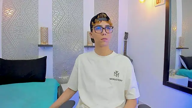 Nikolay Gregori online show from December 14, 4:12 am