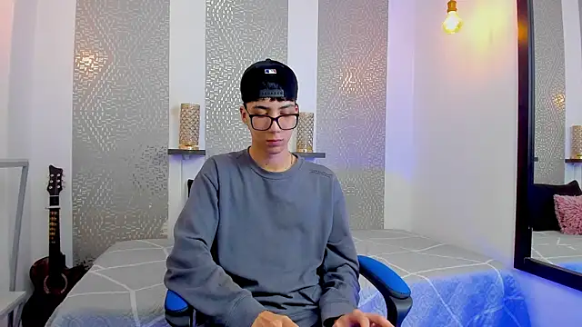 Nikolay Gregori online show from February 4, 4:16 am