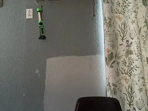 Snapshot of Miguel16i chatting on March 4, 3:15 pm Miguel16i online show from March 4, 3:15 pm