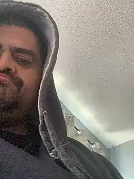 Snapshot of Miguel16i chatting on January 6, 4:55 pm Miguel16i online show from January 6, 4:55 pm