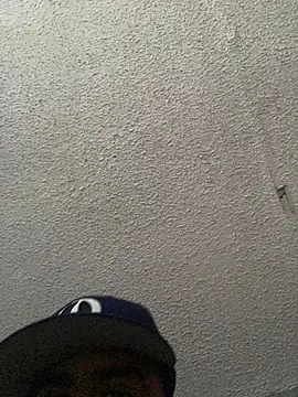 Snapshot of Miguel16i chatting on December 24, 8:38 pm Miguel16i online show from December 24, 8:38 pm